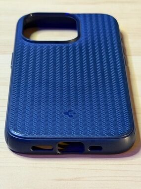 Blue Textured Protective iPhone 15 Pro Case - Spigen